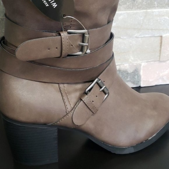 Style & Co Jomaris Block-Heel Boots - Picture 4 of 9